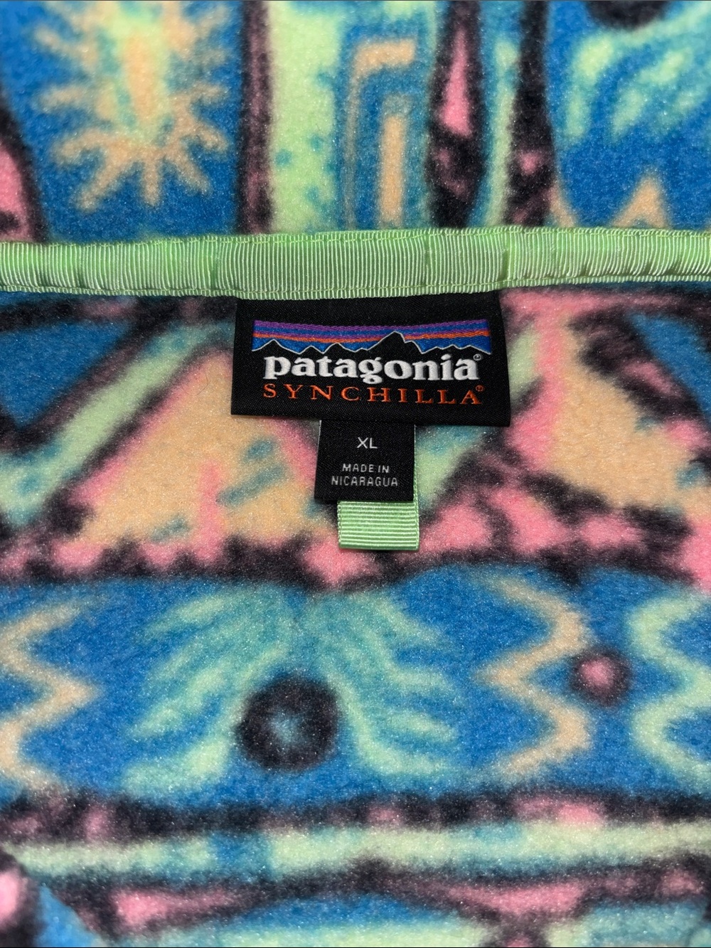 Patagonia retro patterned quarter snap fleece - Picture 4 of 5